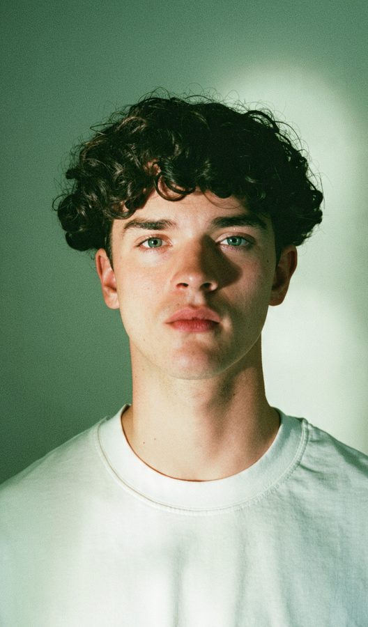 Portrait of DJ Tuur