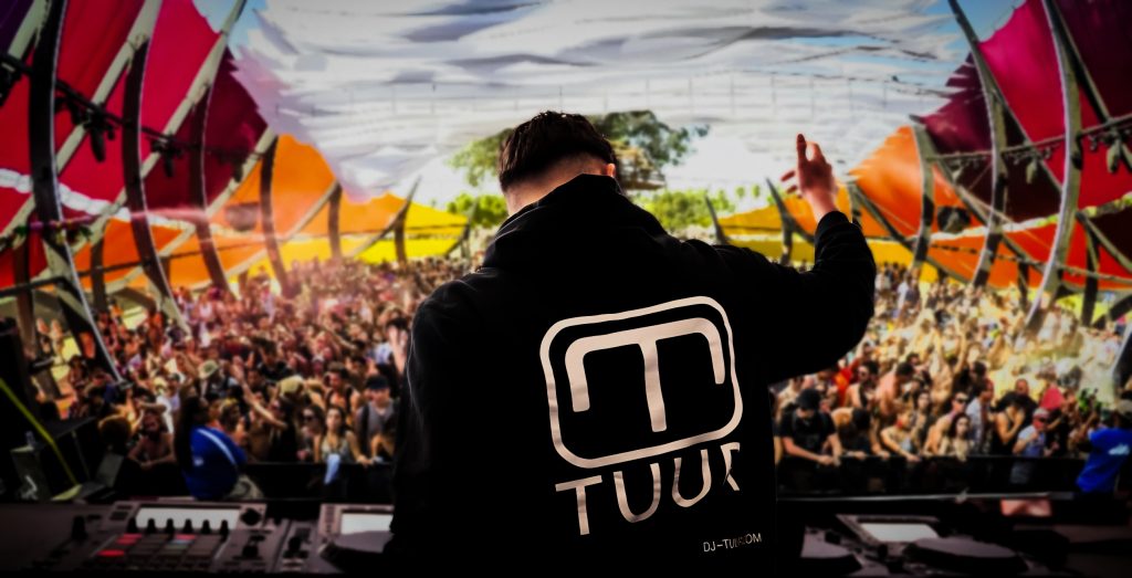 DJ Tuur contact booking a gig